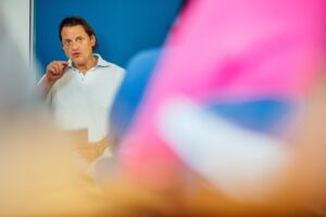 嫉妬が深い女性を改善するための効果的な方法は？